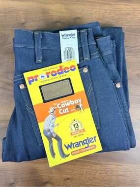 Wrangler Boot Cut Jeans in Dark Blue Denim